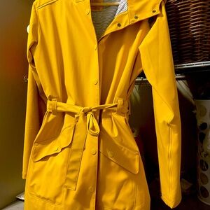 Helly hensen yellow waterproof large rain coat